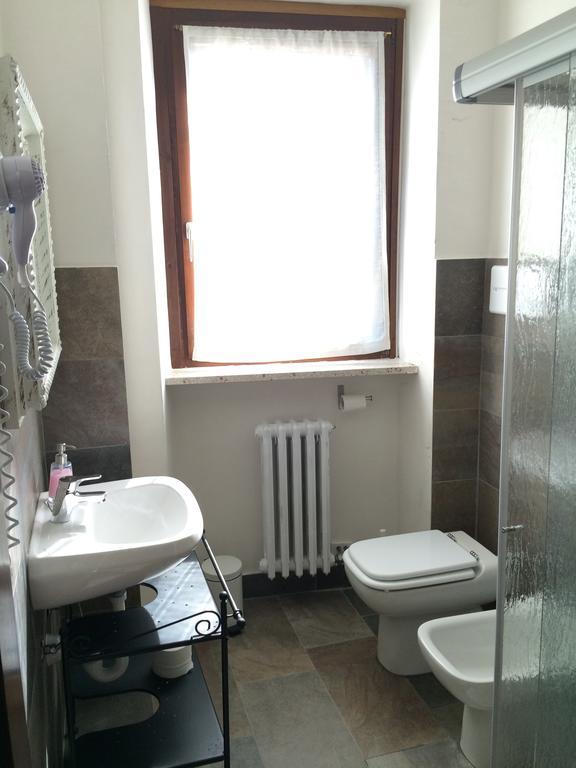 Single Room with Shared Bathroom