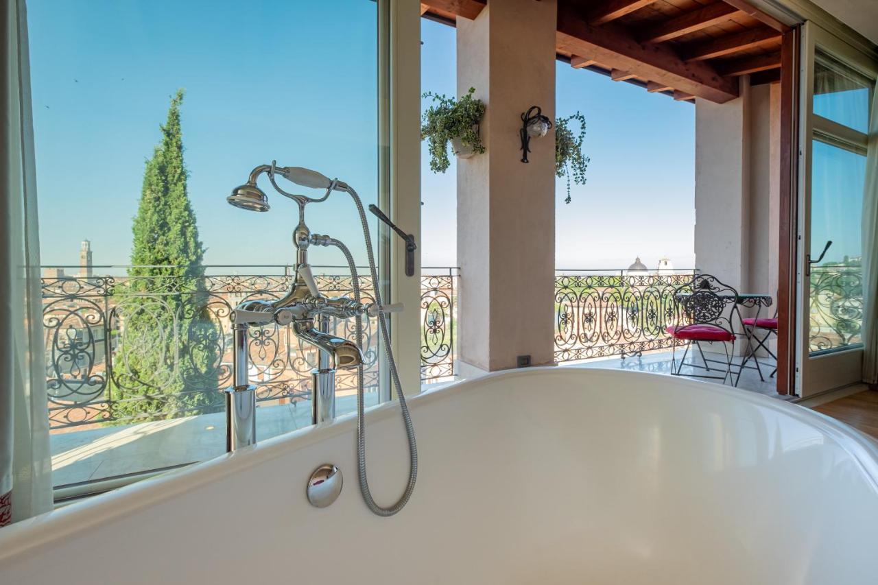 Queen Room Balcony