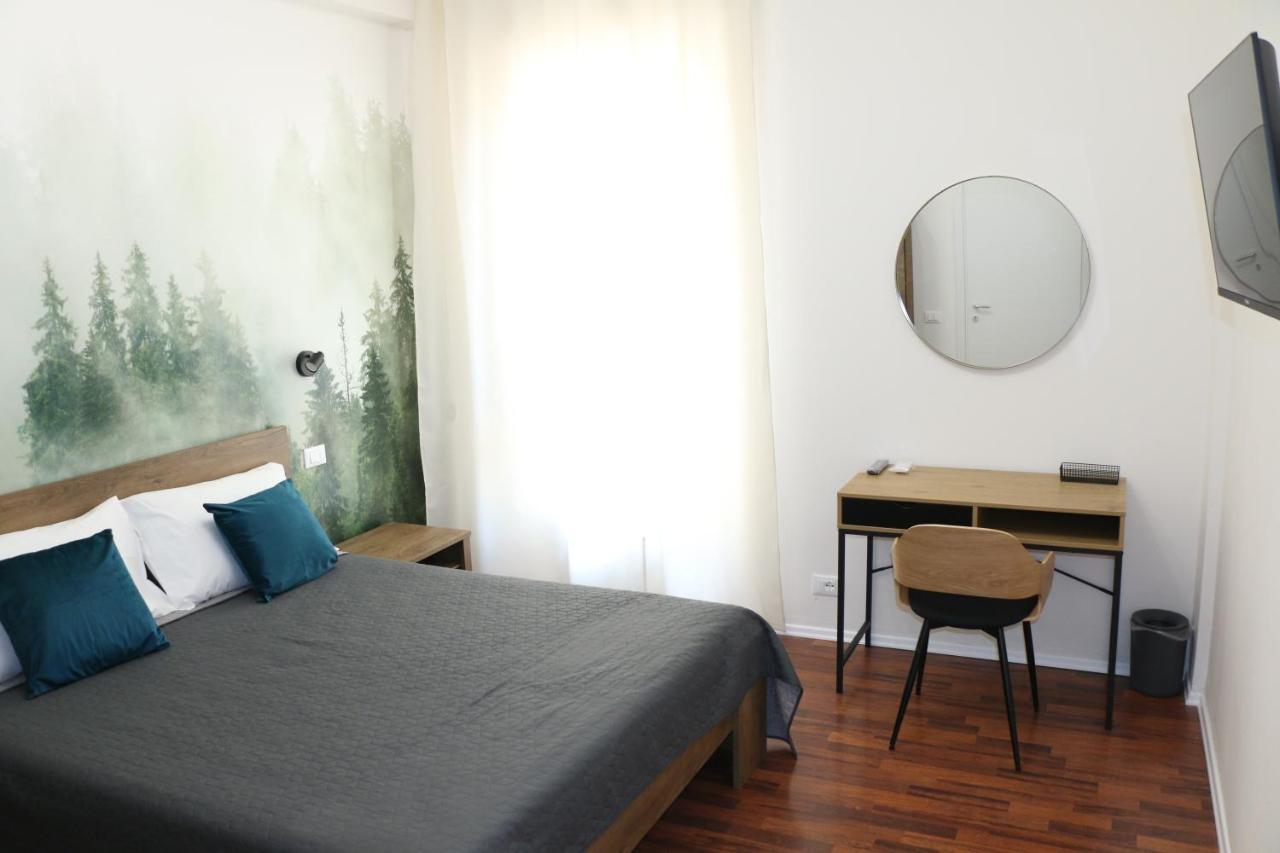 Standaard Tweepersoonskamer met Gedeelde Badkamer