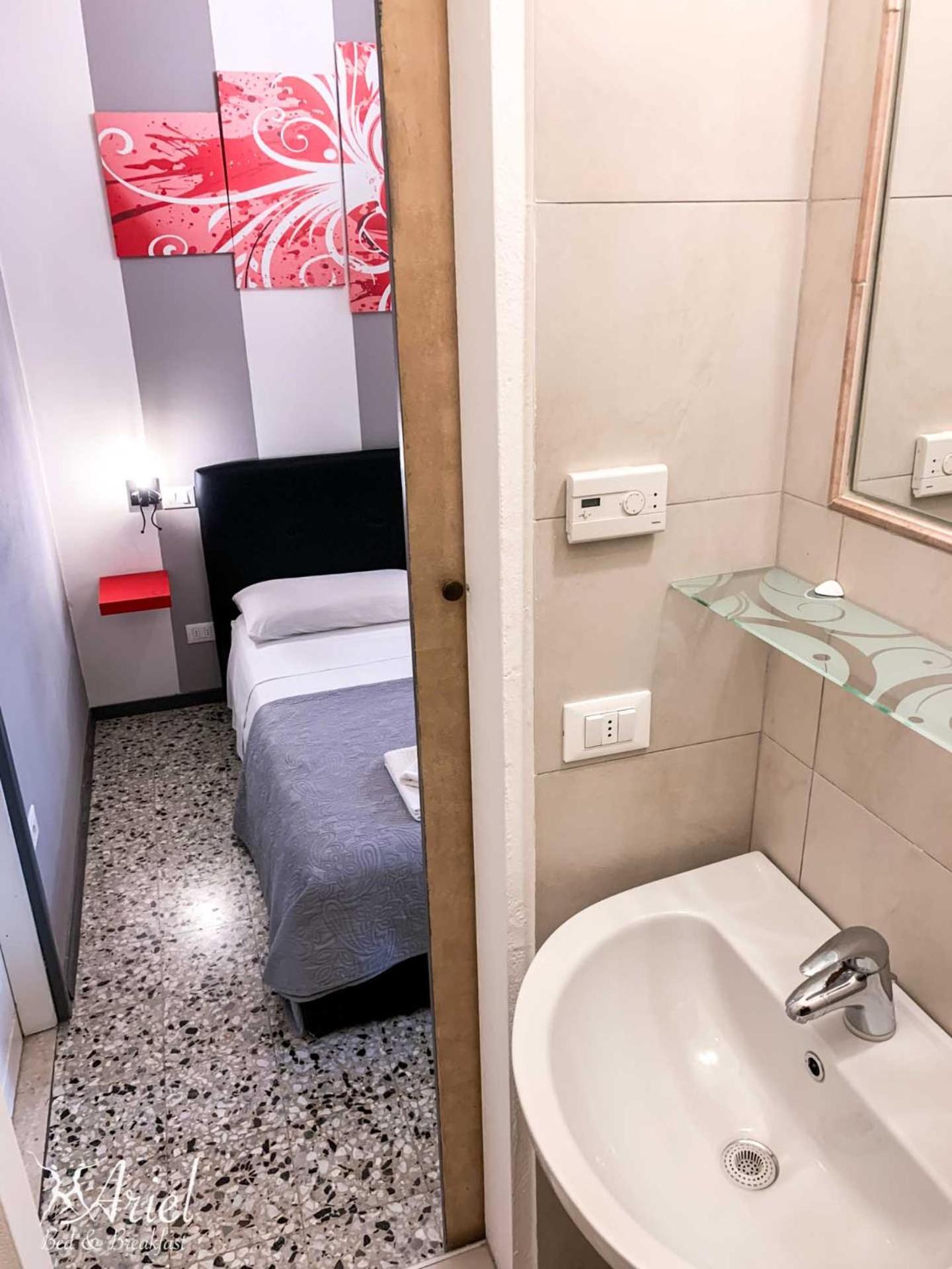 Small Double Room,1559464060:JPEG
