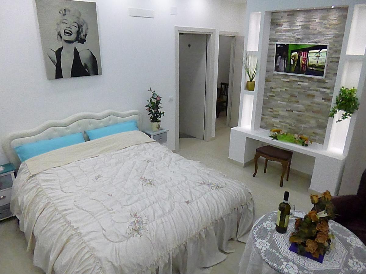 Double Room Private Bathroom