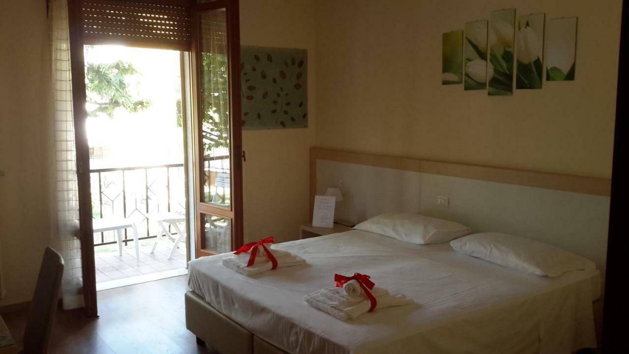 Deluxe Double Room Garden View Private Bathroom