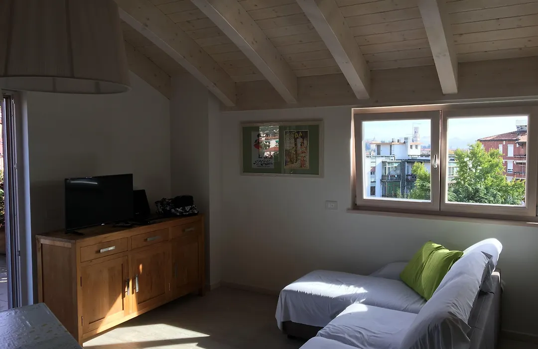 Nuova Opera Rooms & Apartments-1