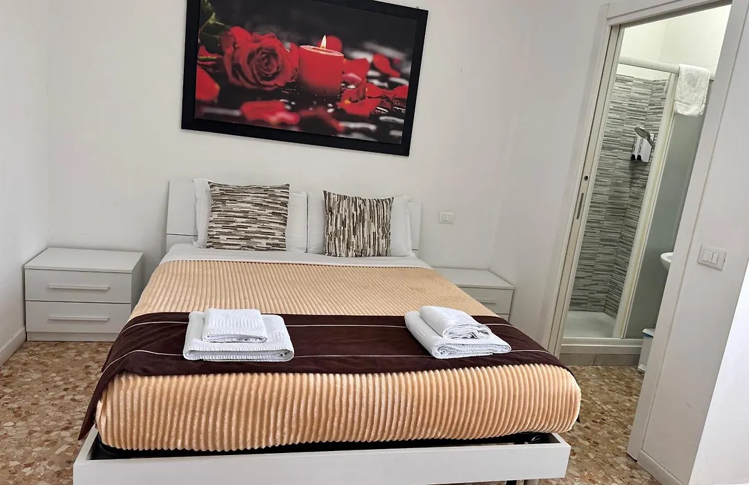 Confortini Rooms Sunday-1