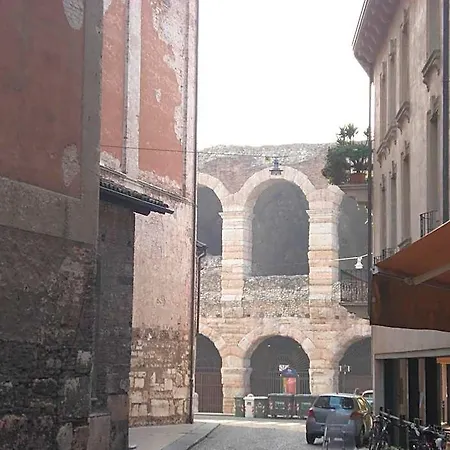 B&B Quo Vadis Arena-3